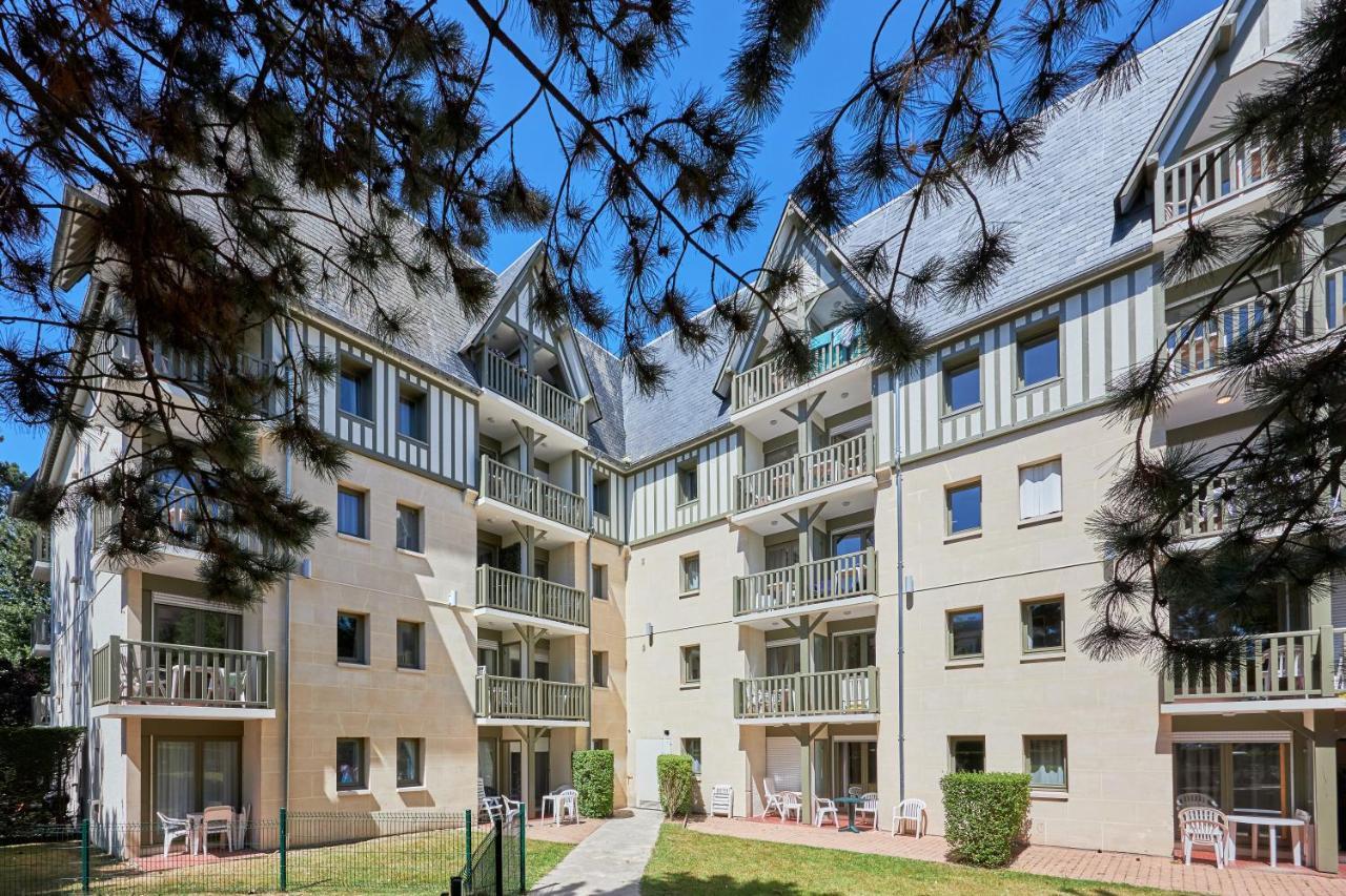 Residence Pierre & Vacances Les Embruns Deauville Esterno foto