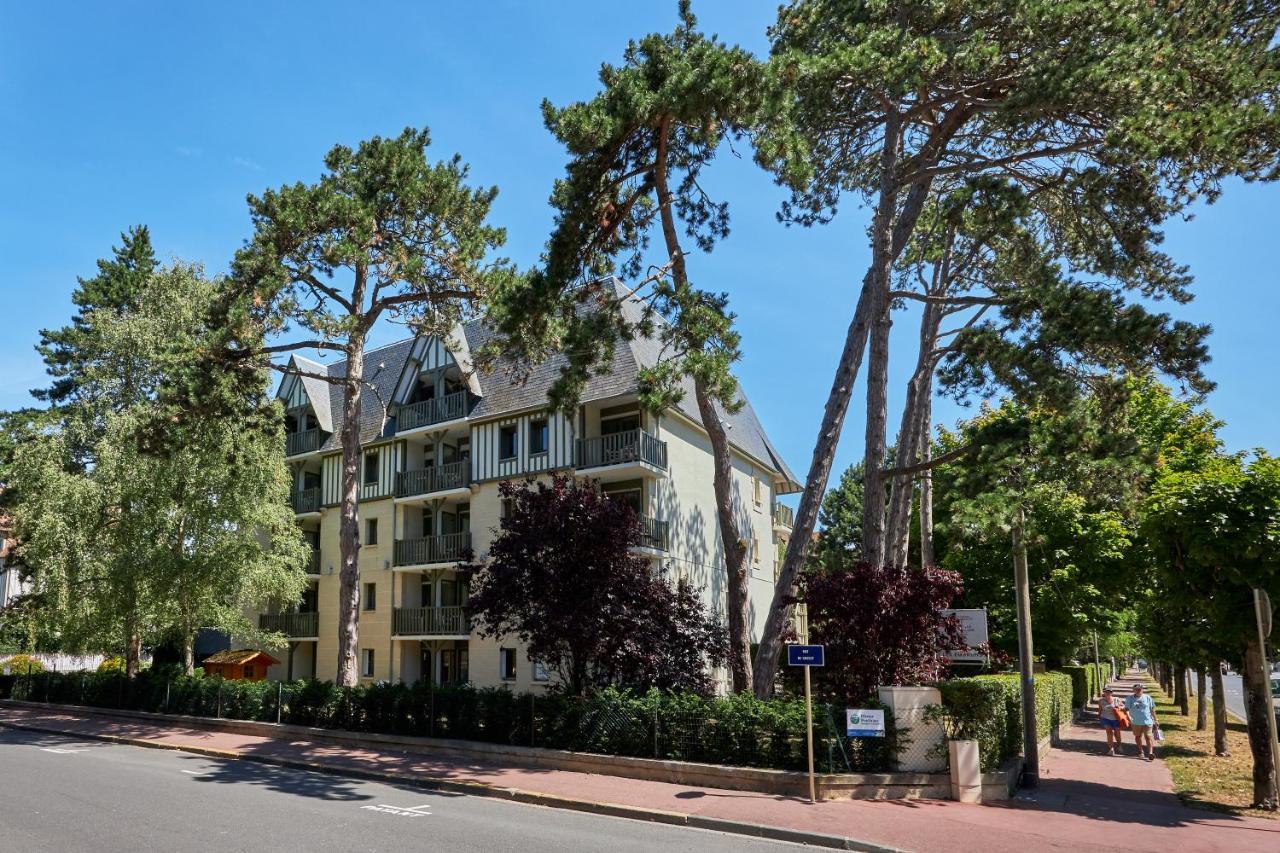 Residence Pierre & Vacances Les Embruns Deauville Esterno foto