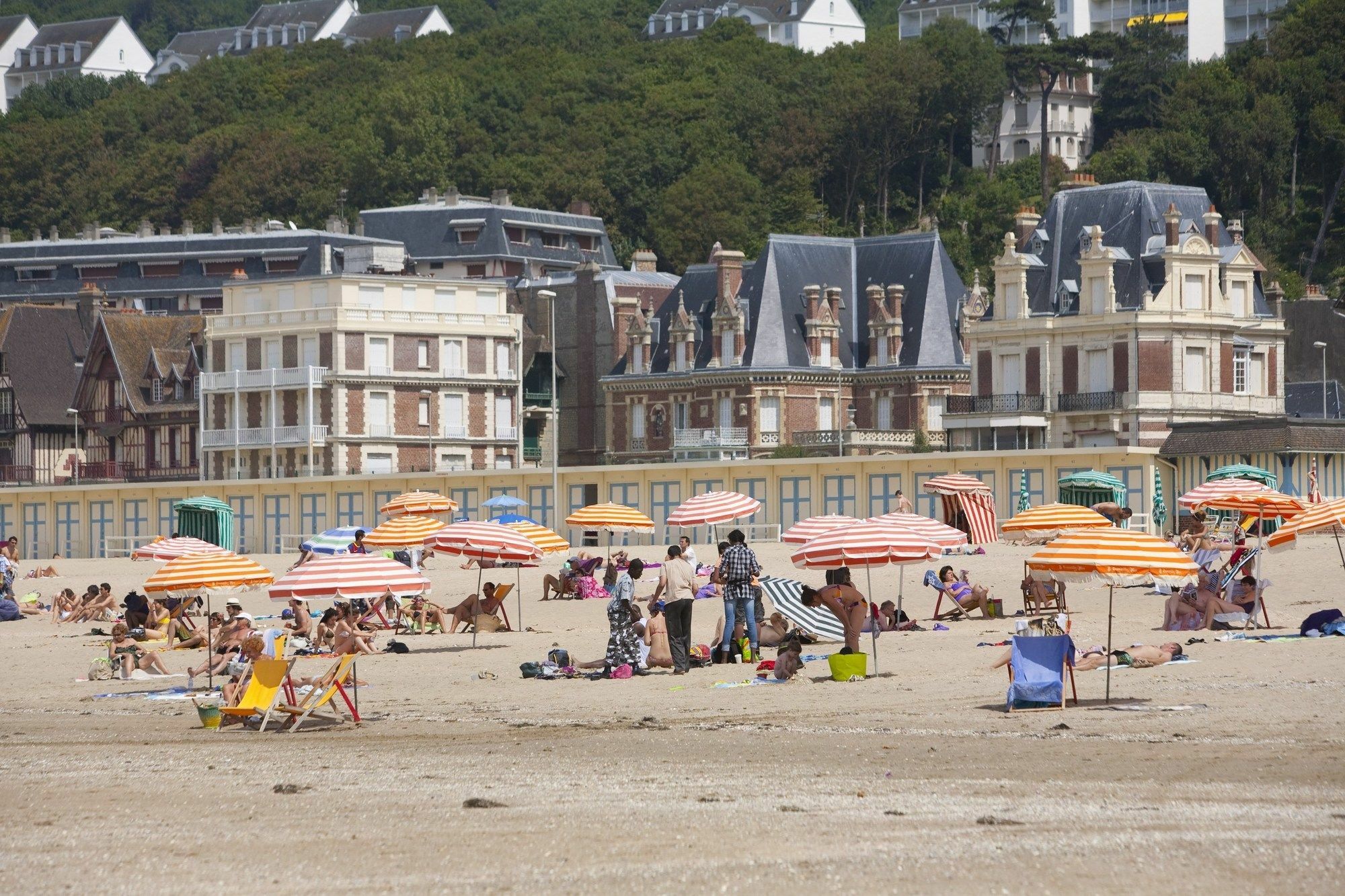 Residence Pierre & Vacances Les Embruns Deauville Esterno foto